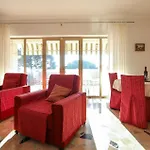 3 Bedroom Stunning In Пула