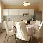 3 Bedroom Stunning In Апартаменты *