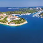 3 Bedroom Stunning In Pula