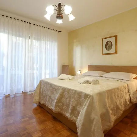 Apartament Stunning Apartment In Pula With Wifi