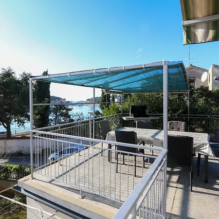 Stunning In With Wifi Apartment