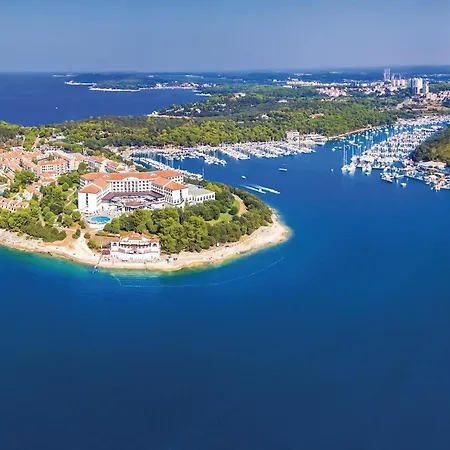 Stunning Apartment In Pula With Wifi Pula
