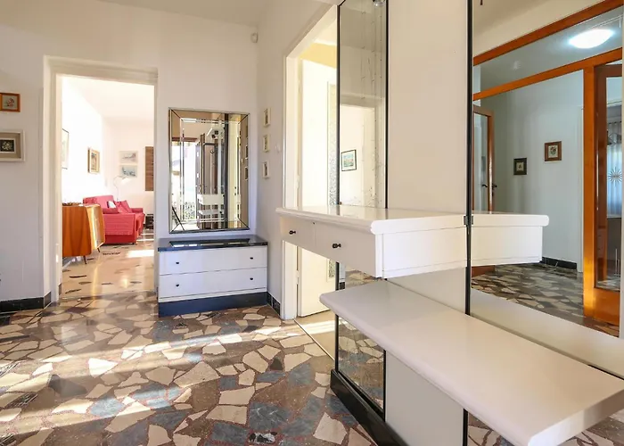 3 Bedroom Stunning In * بولا